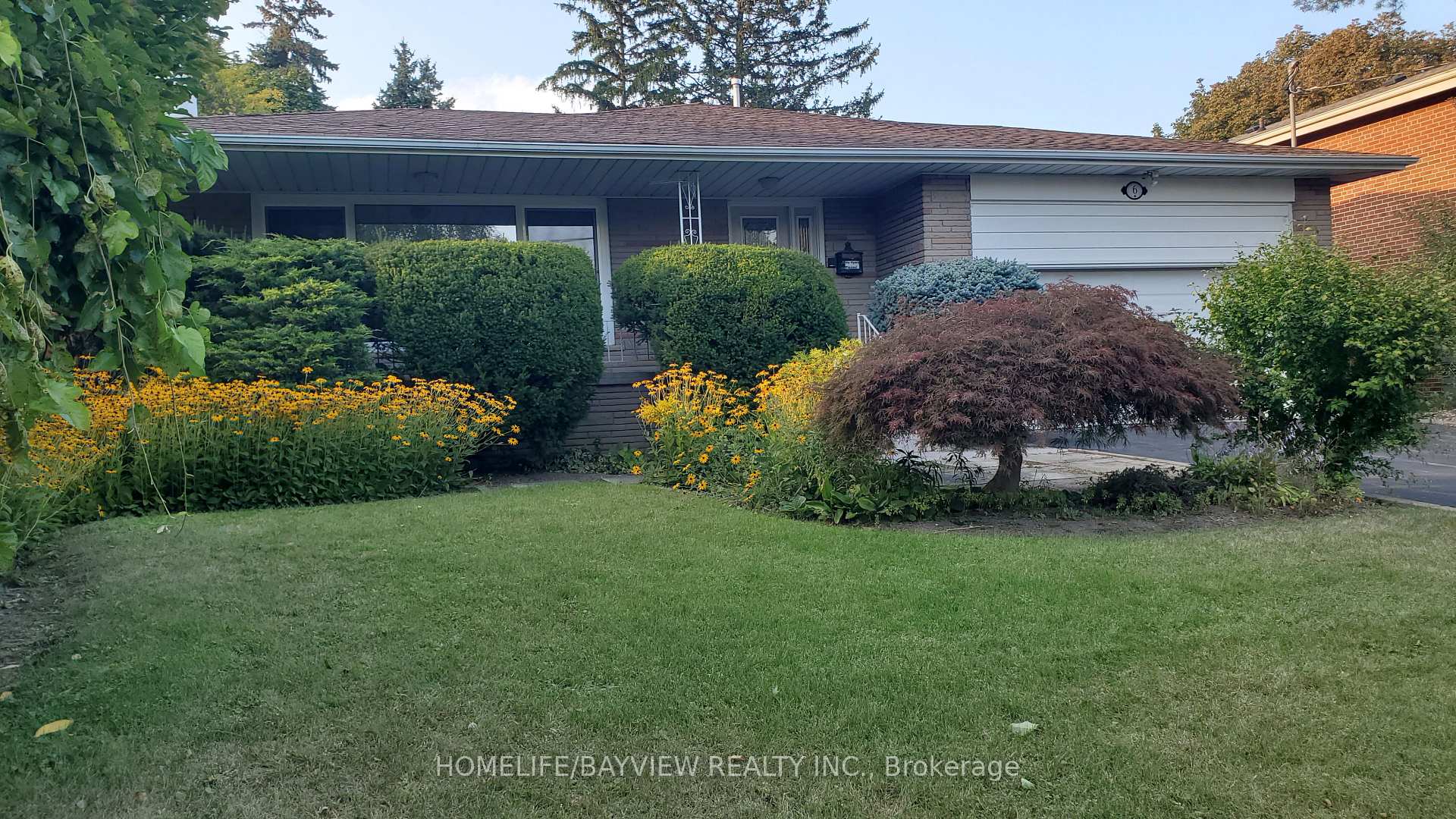 Photo 2 of 6 Restwell Crescent, North York, Bayview Village — HOMEH