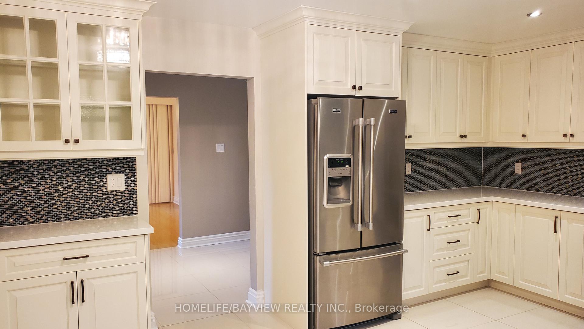 Photo 10 of 6 Restwell Crescent, North York, Bayview Village — HOMEH