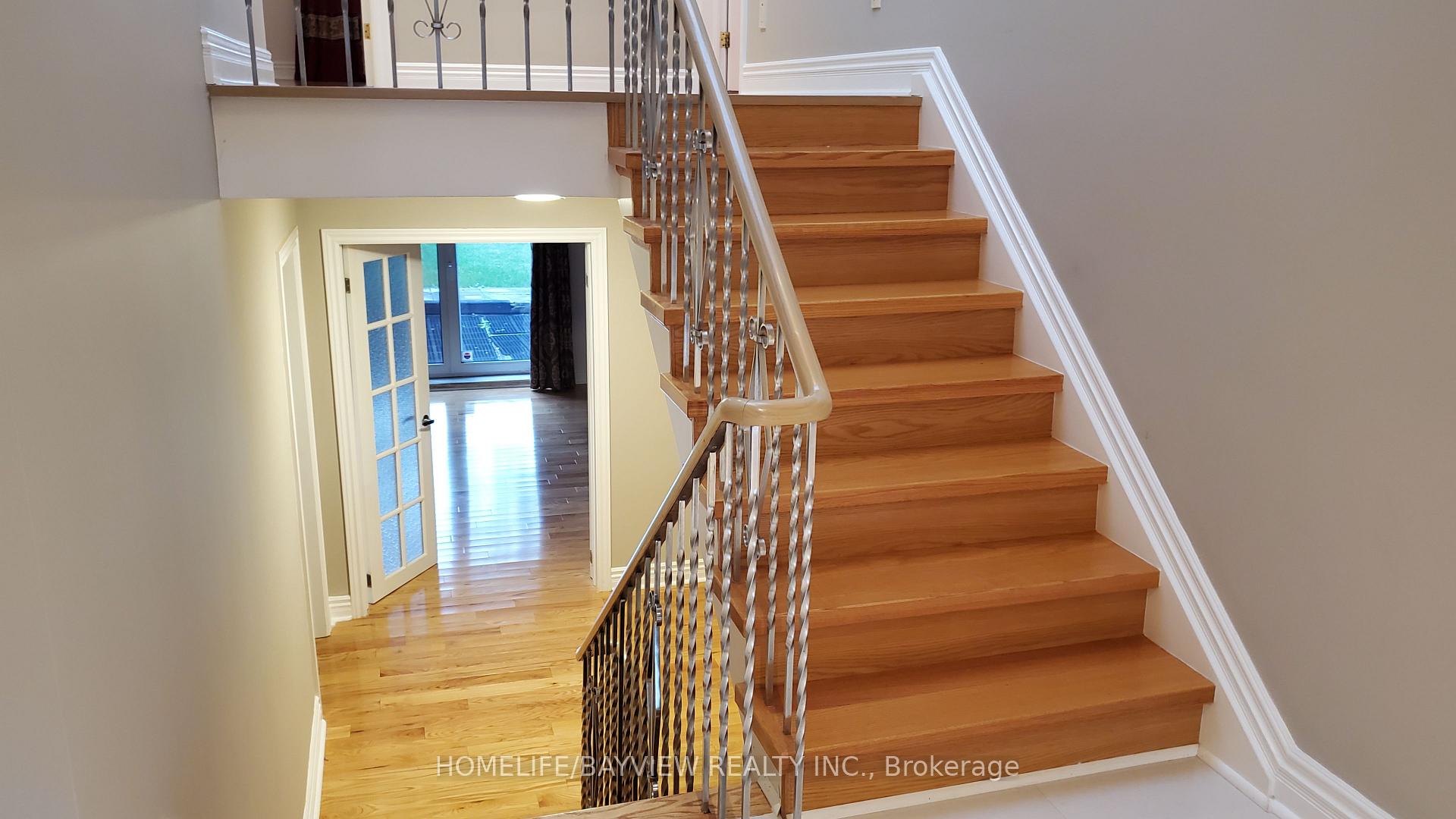 Photo 13 of 6 Restwell Crescent, North York, Bayview Village — HOMEH