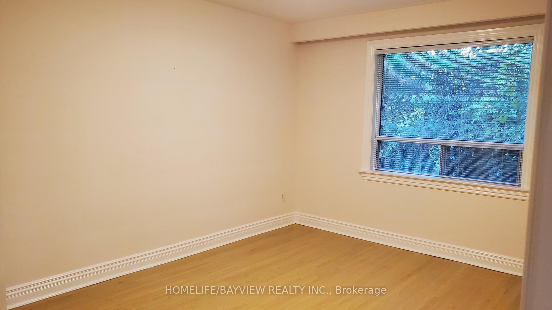 Photo 33 of 6 Restwell Crescent, North York, Bayview Village — HOMEH
