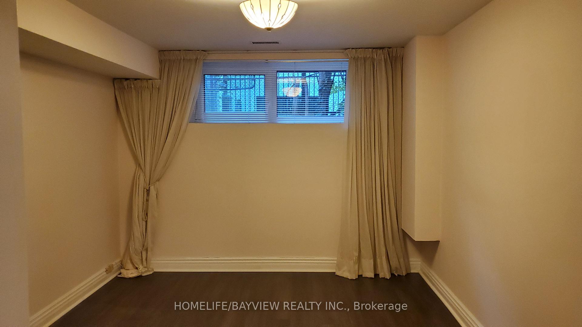 Photo 36 of 6 Restwell Crescent, North York, Bayview Village — HOMEH