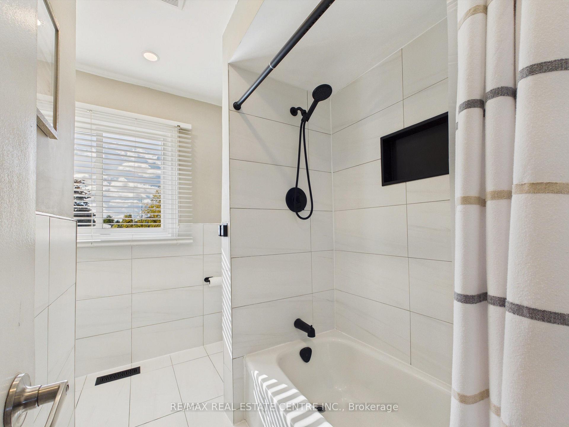 Photo 20 of 68 Aurora Place, Brampton, Heart Lake West — HOMEH