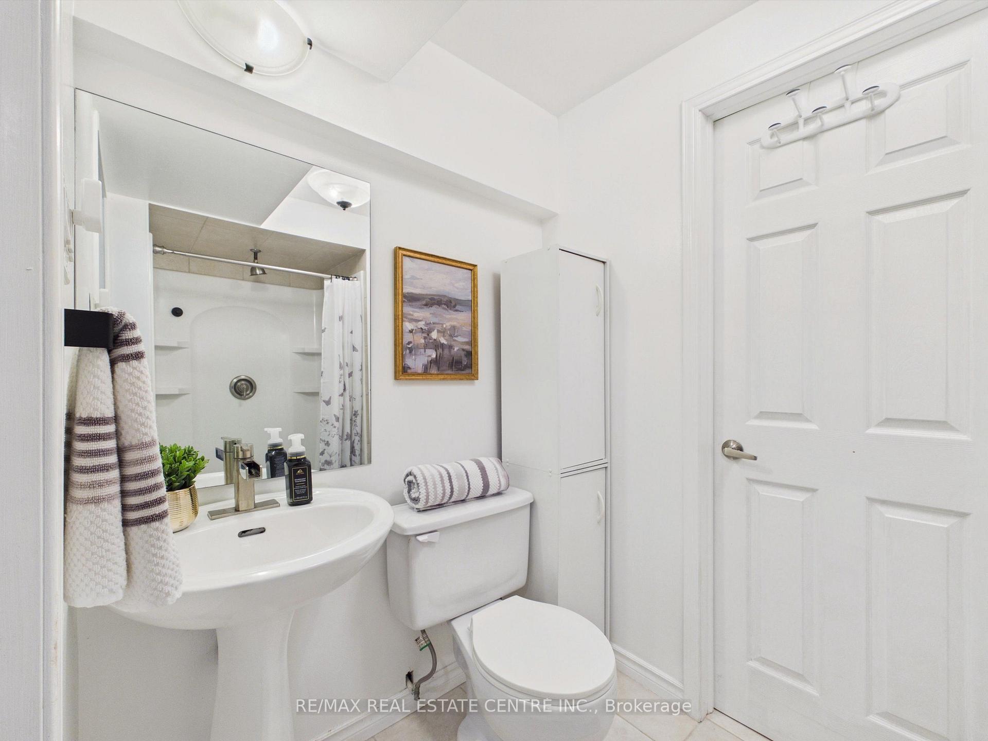 Photo 32 of 68 Aurora Place, Brampton, Heart Lake West — HOMEH