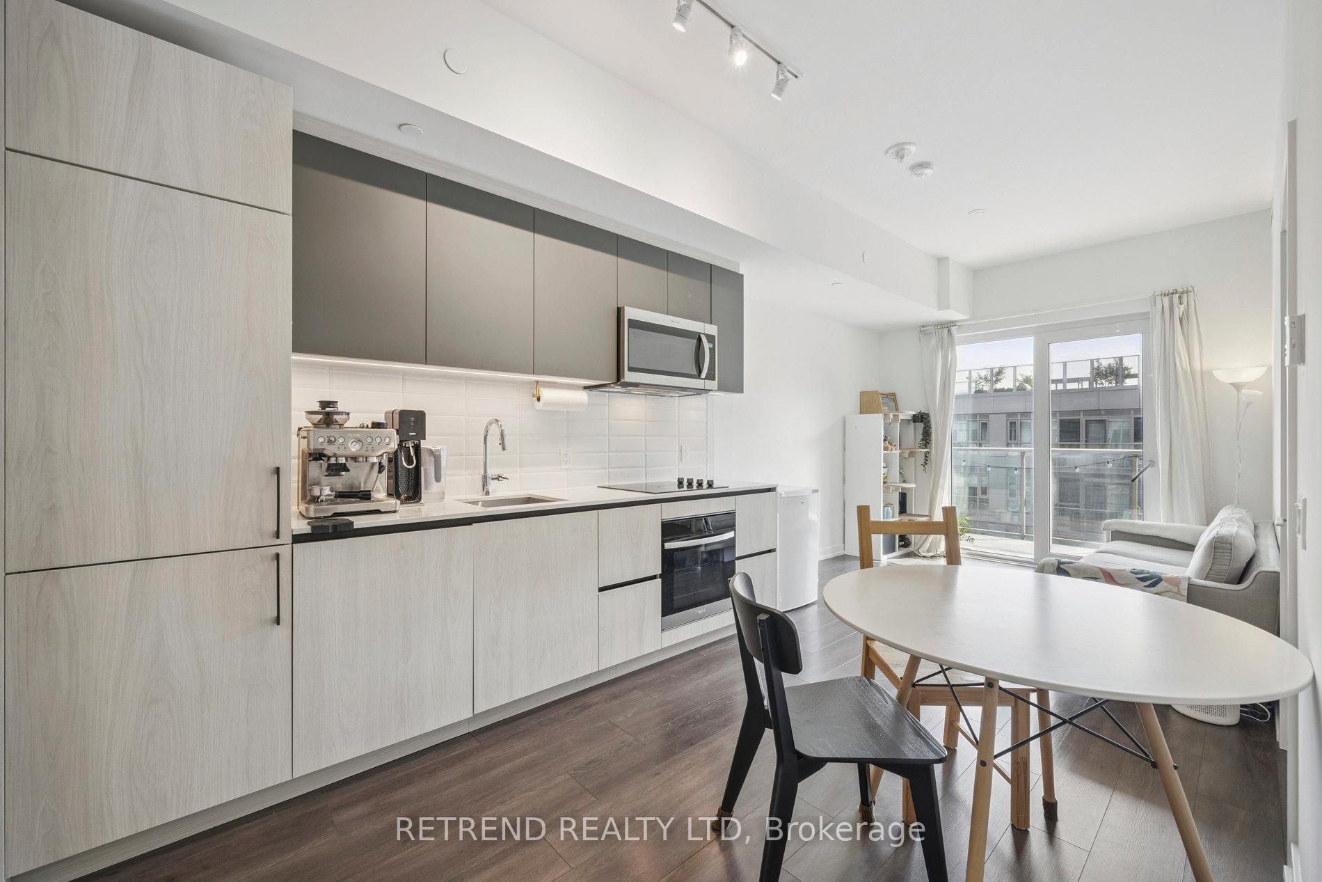 Photo of Unit 714, 150 Logan Avenue