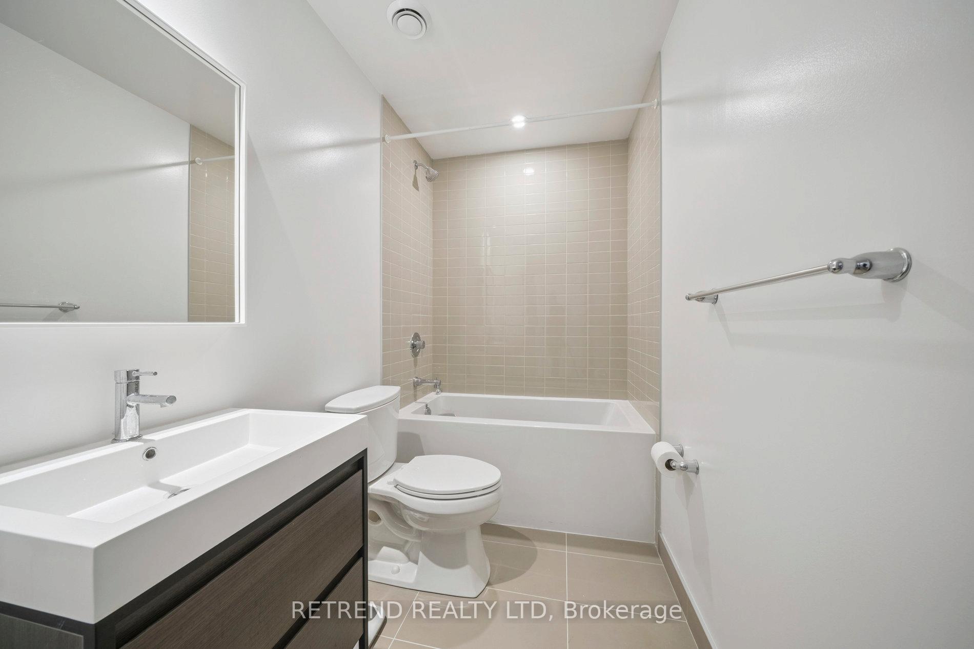 Photo 8 of Unit 714, 150 Logan Avenue, Toronto, South Riverdale — HOMEH