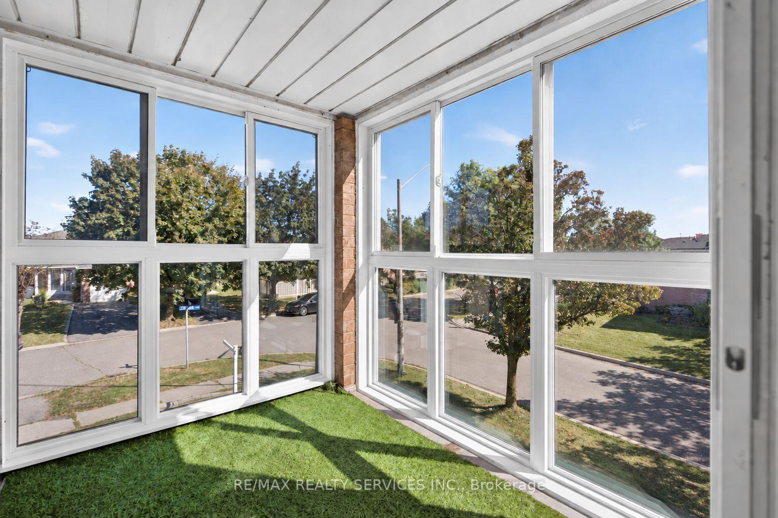 Photo 35 of 66 Clansman Trail, Mississauga, Hurontario — HOMEH