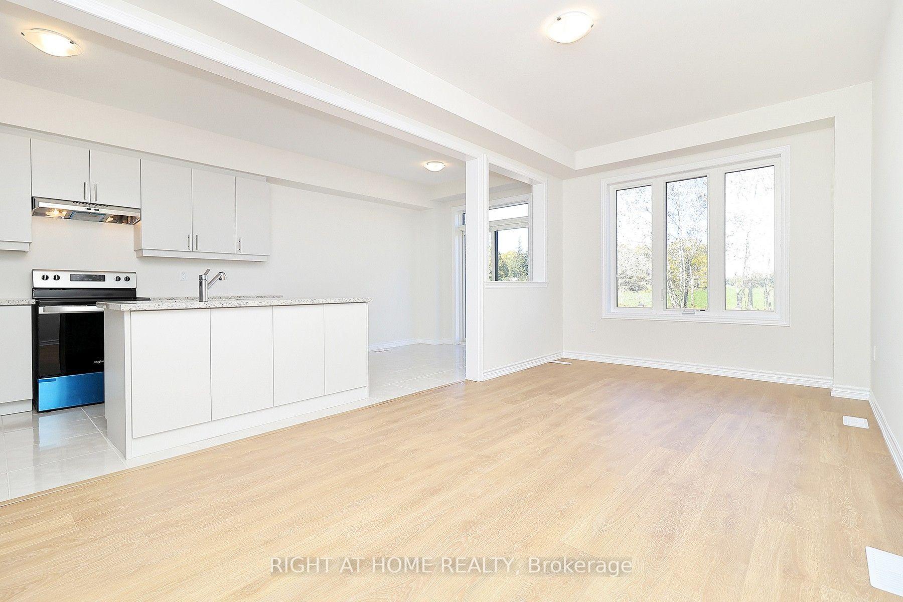 Photo 8 of 1052 Periwinkle Crescent, Woodstock, Woodstock - North — HOMEH