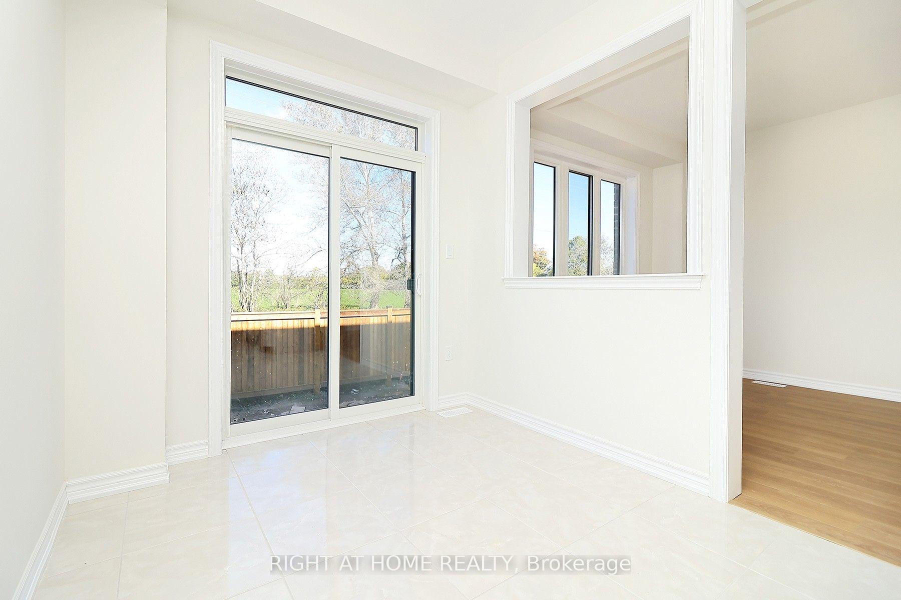 Photo 13 of 1052 Periwinkle Crescent, Woodstock, Woodstock - North — HOMEH