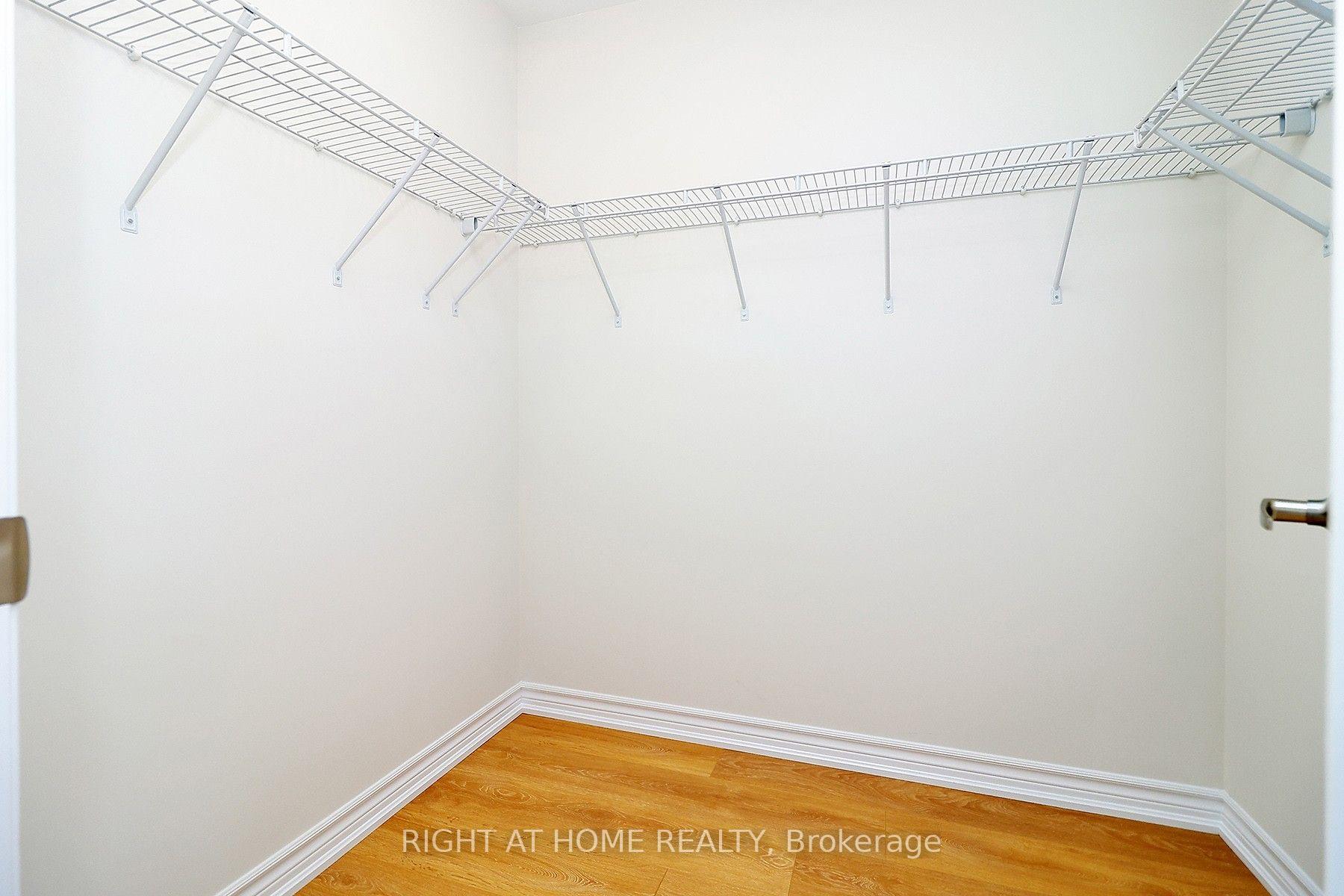 Photo 23 of 1052 Periwinkle Crescent, Woodstock, Woodstock - North — HOMEH