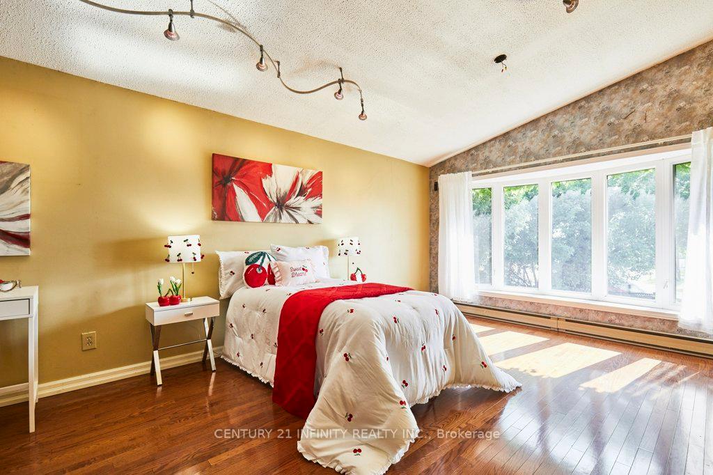 Photo 22 of 1 Goodland Gate, Scarborough, Agincourt South-Malvern West — HOMEH