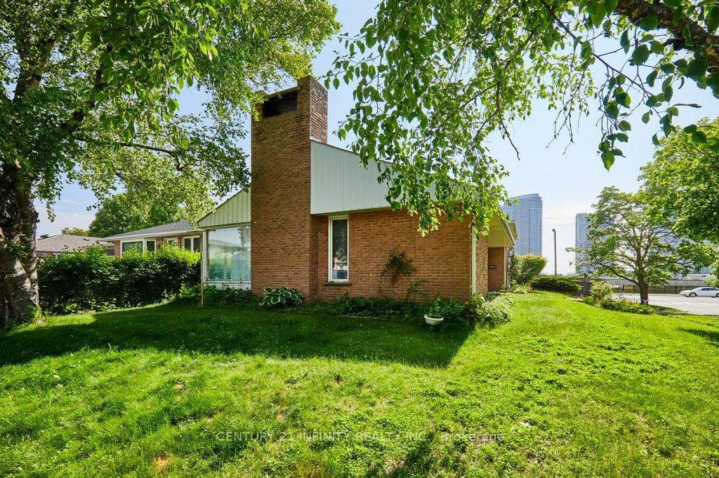 Photo 39 of 1 Goodland Gate, Scarborough, Agincourt South-Malvern West — HOMEH