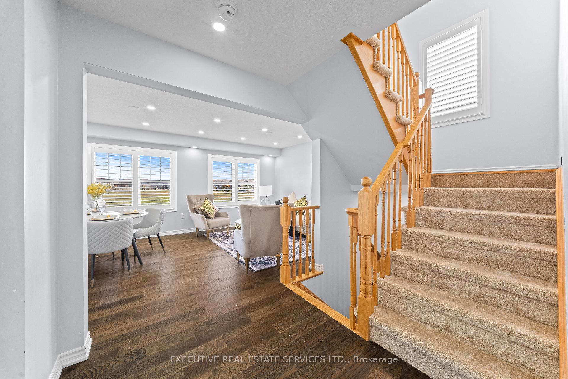 Photo 16 of 98 Bannister Crescent, Brampton, Northwest Brampton — HOMEH