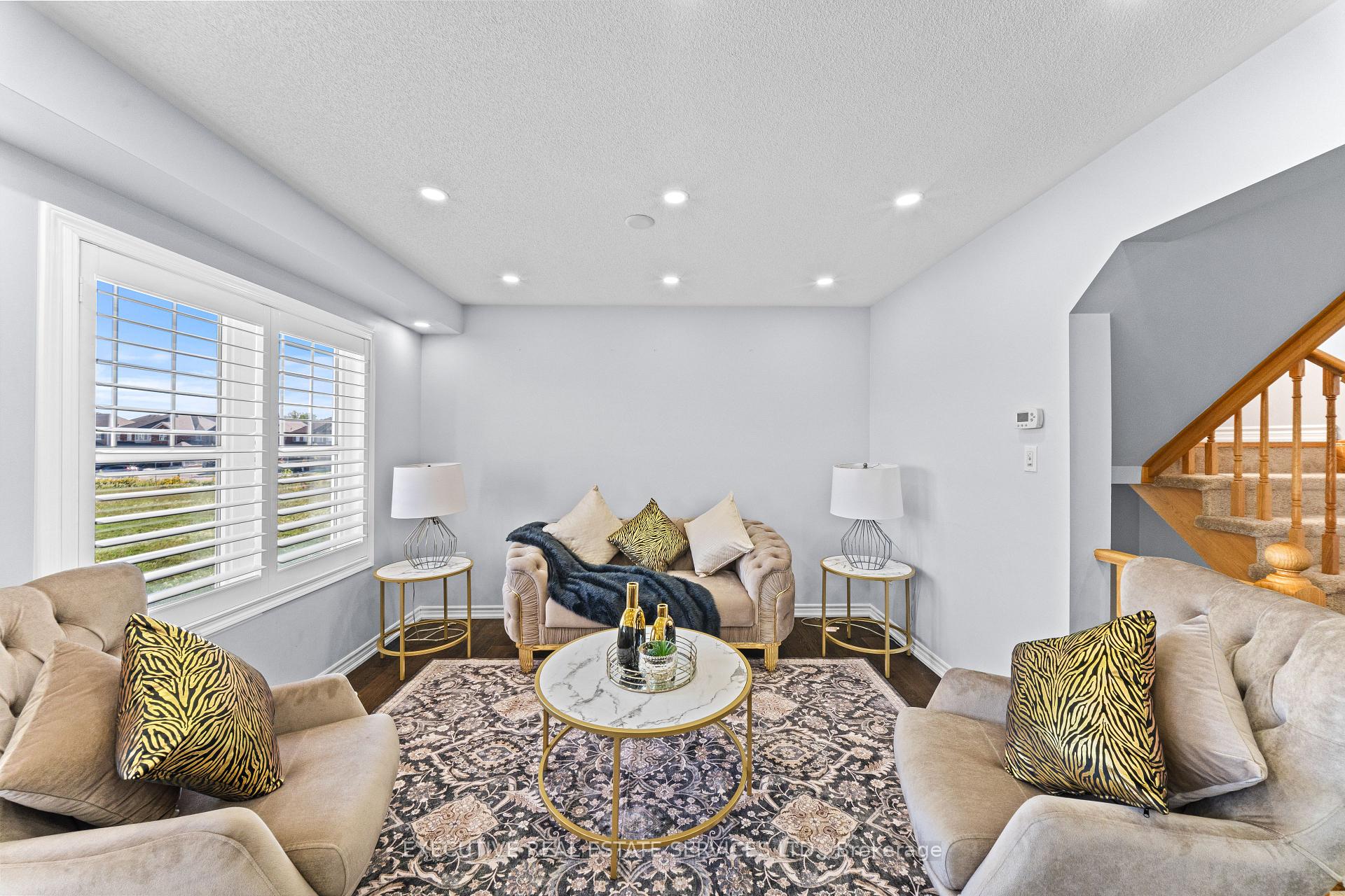 Photo 20 of 98 Bannister Crescent, Brampton, Northwest Brampton — HOMEH