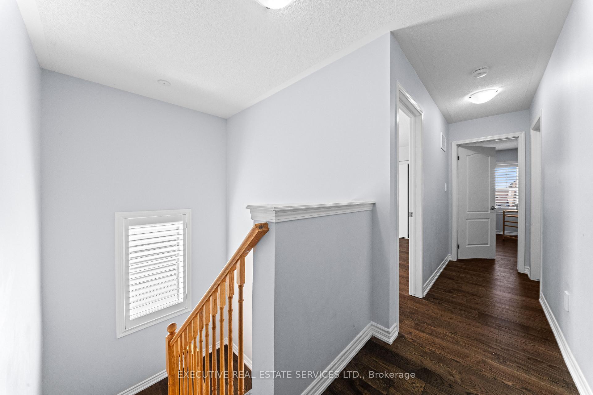 Photo 34 of 98 Bannister Crescent, Brampton, Northwest Brampton — HOMEH