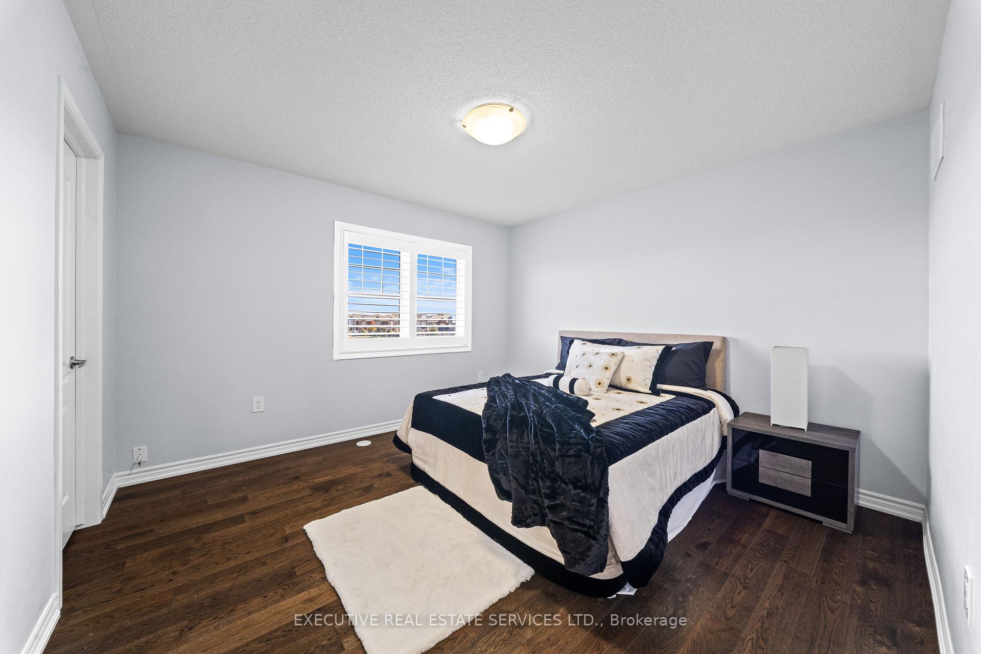Photo 35 of 98 Bannister Crescent, Brampton, Northwest Brampton — HOMEH