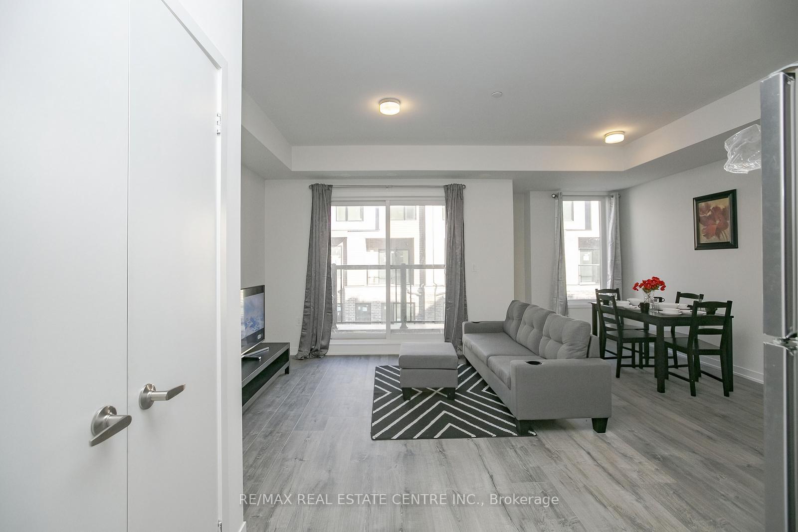 Photo 4 of Unit 4, 3556 Colonial Drive, Mississauga, Erin Mills — HOMEH