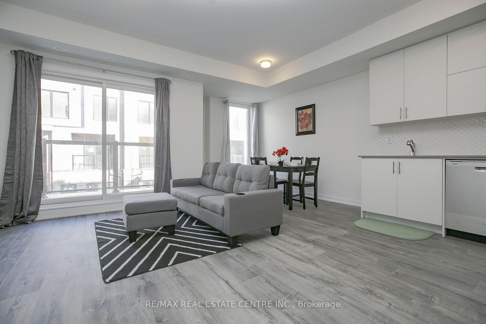 Photo 5 of Unit 4, 3556 Colonial Drive, Mississauga, Erin Mills — HOMEH