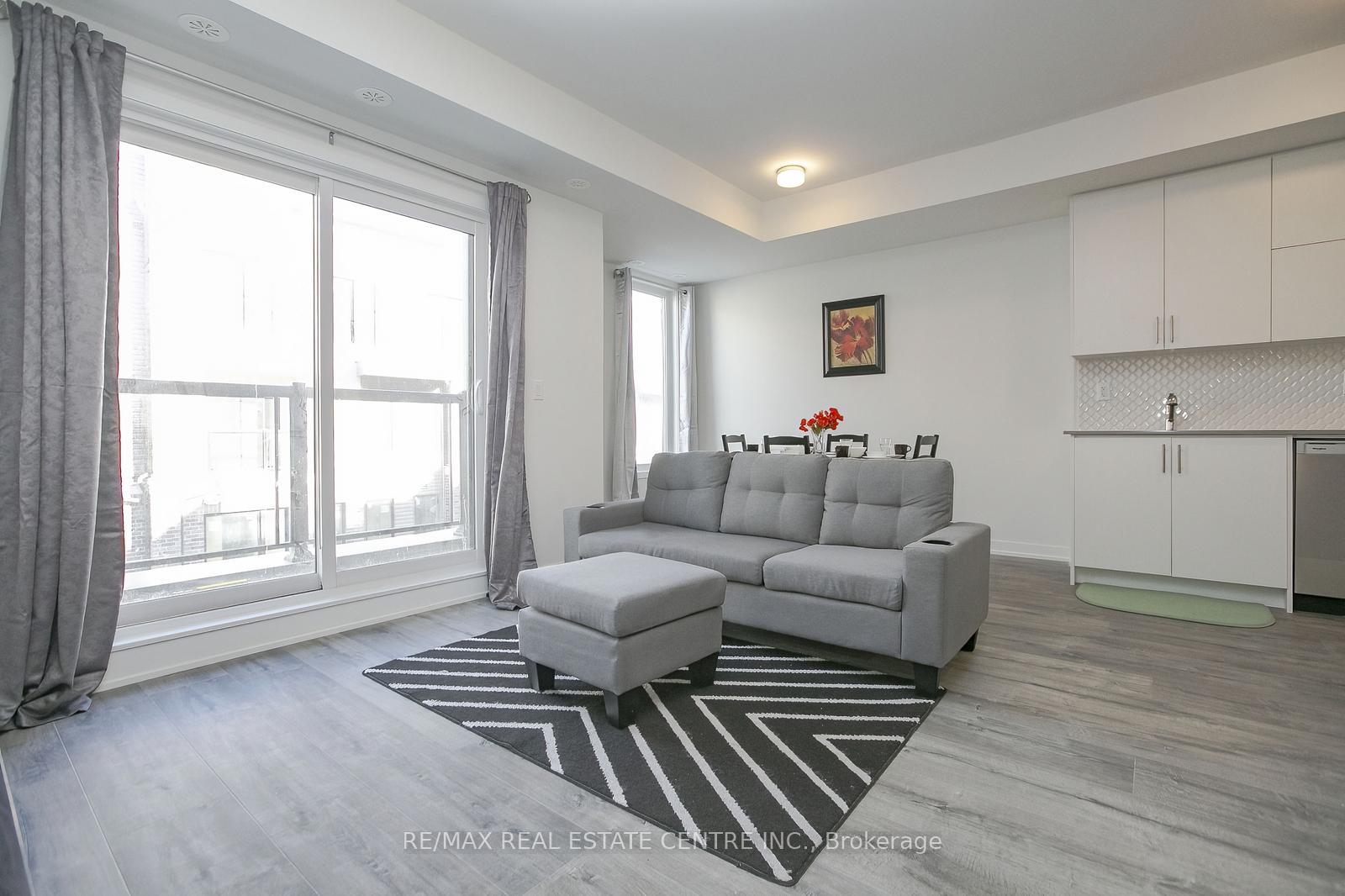 Photo 11 of Unit 4, 3556 Colonial Drive, Mississauga, Erin Mills — HOMEH