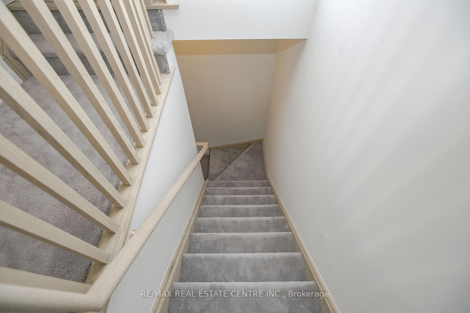 Photo 19 of Unit 4, 3556 Colonial Drive, Mississauga, Erin Mills — HOMEH