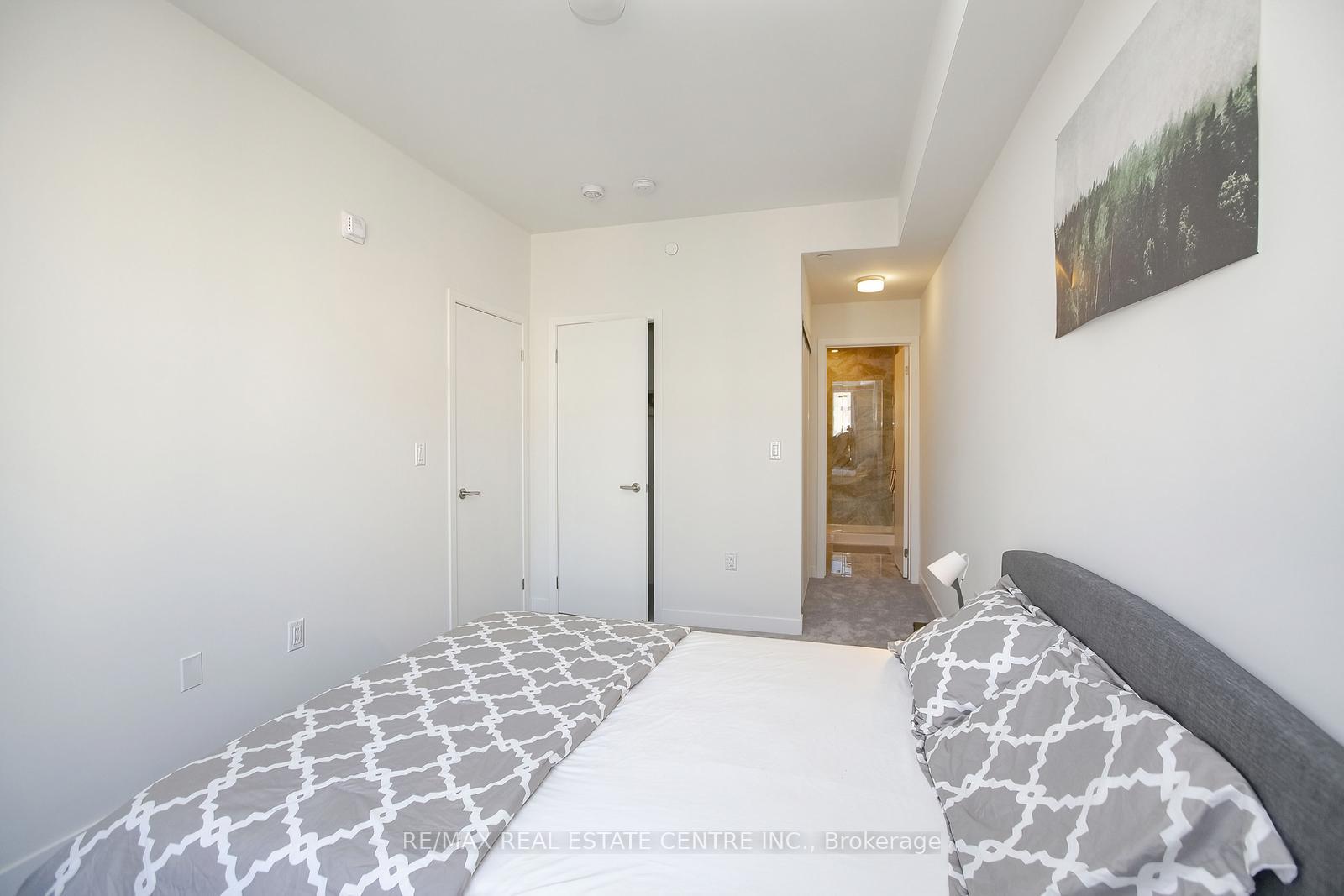 Photo 24 of Unit 4, 3556 Colonial Drive, Mississauga, Erin Mills — HOMEH