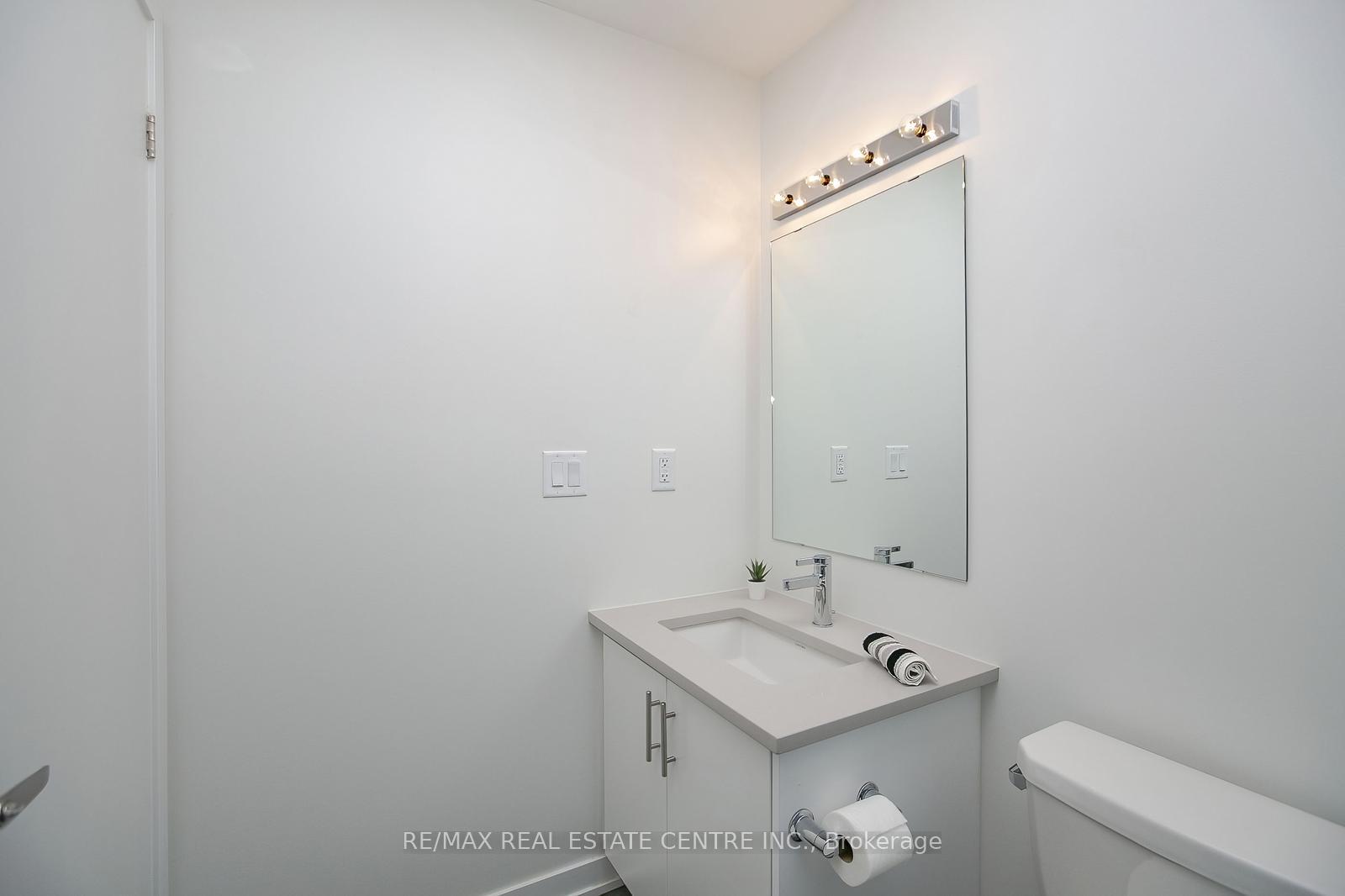 Photo 32 of Unit 4, 3556 Colonial Drive, Mississauga, Erin Mills — HOMEH