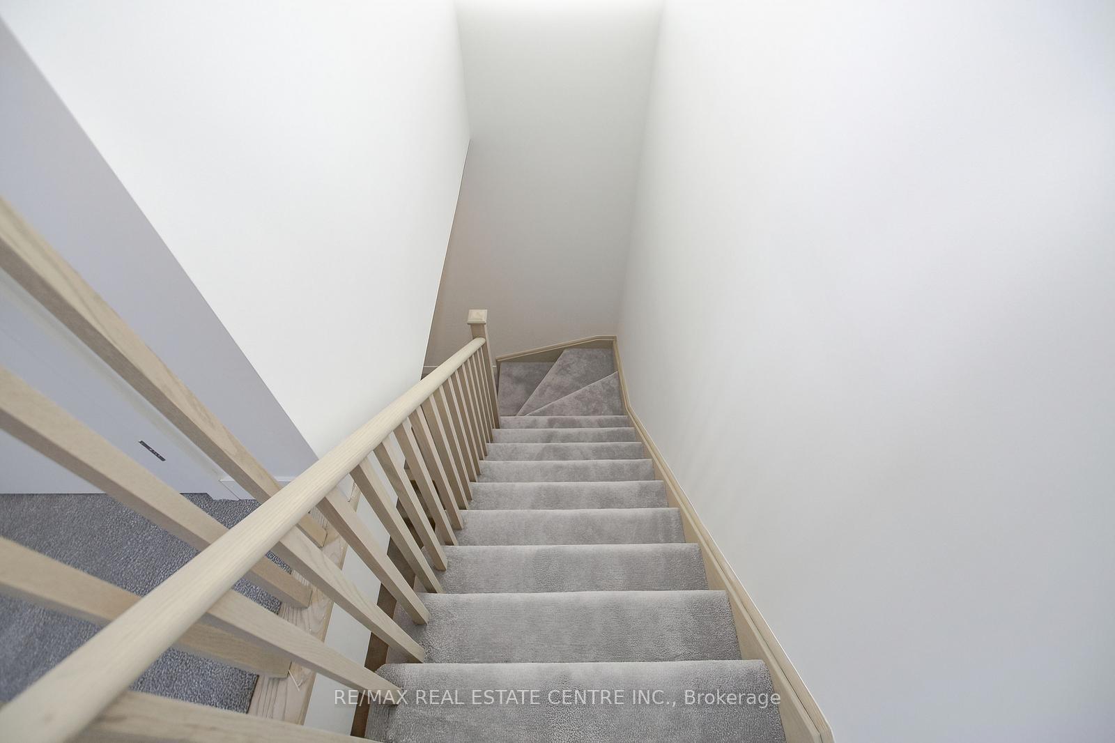 Photo 34 of Unit 4, 3556 Colonial Drive, Mississauga, Erin Mills — HOMEH