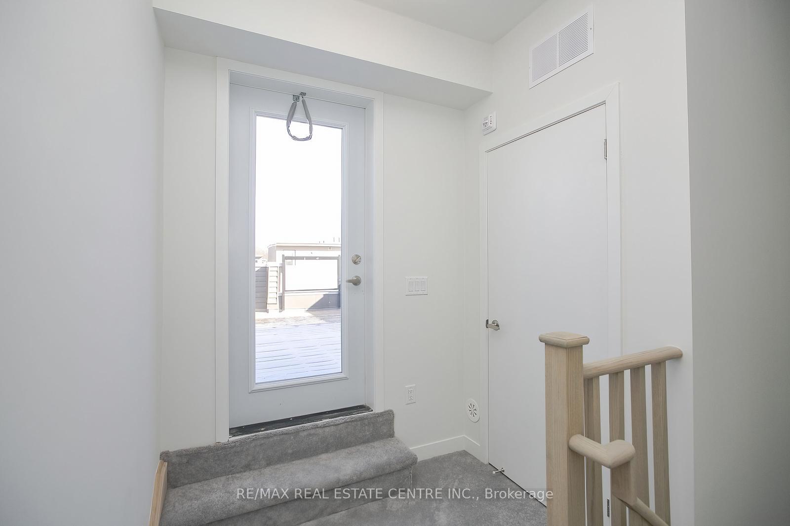 Photo 35 of Unit 4, 3556 Colonial Drive, Mississauga, Erin Mills — HOMEH
