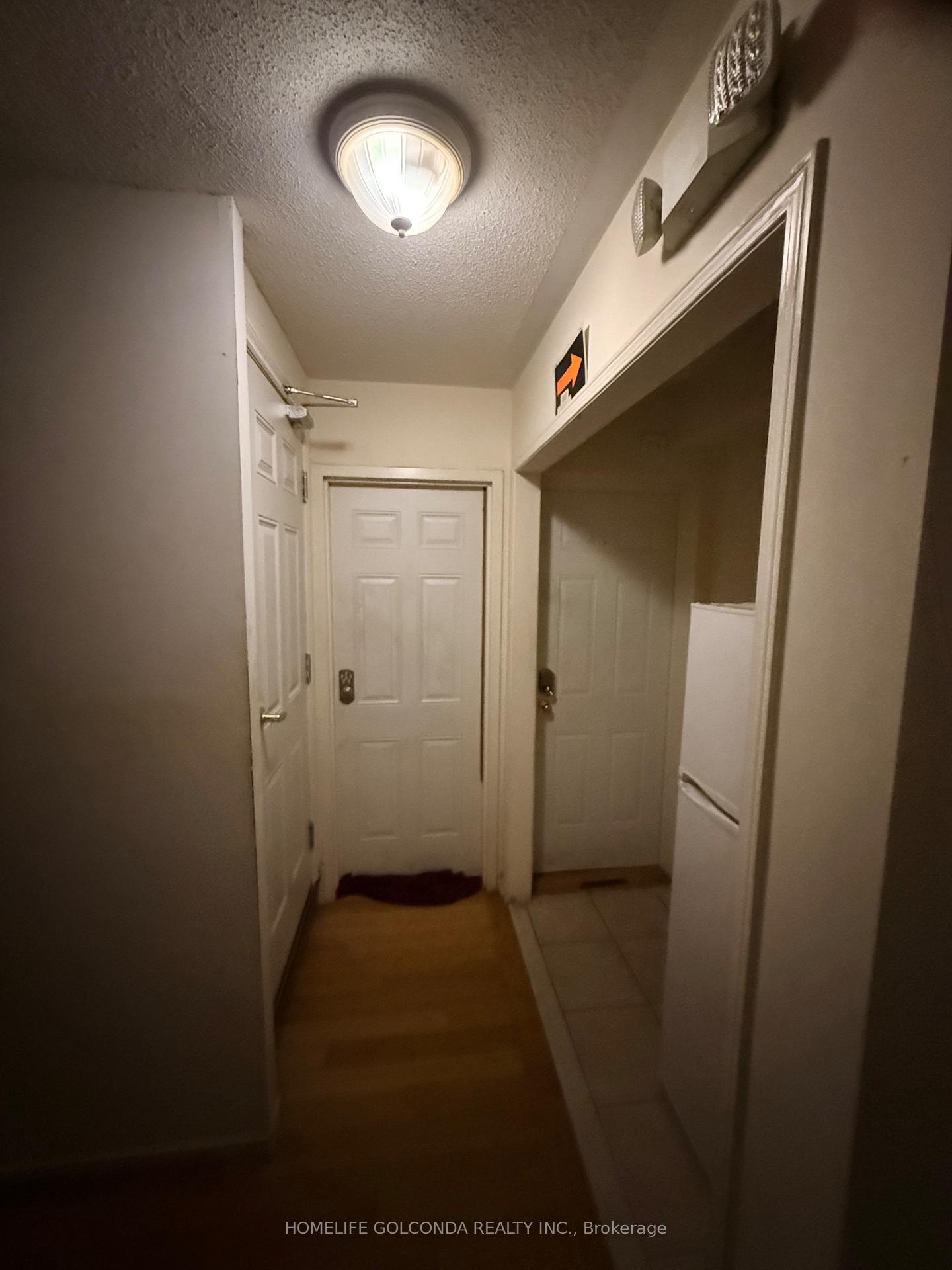 Photo 13 of 10 Aldwinckle Heights, North York, York University Heights — HOMEH