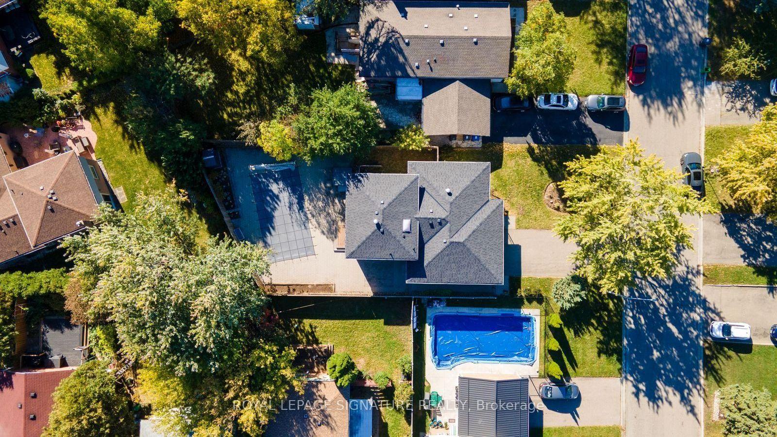 Photo 3 of 72 Cavendish Crescent, Brampton, Avondale — HOMEH