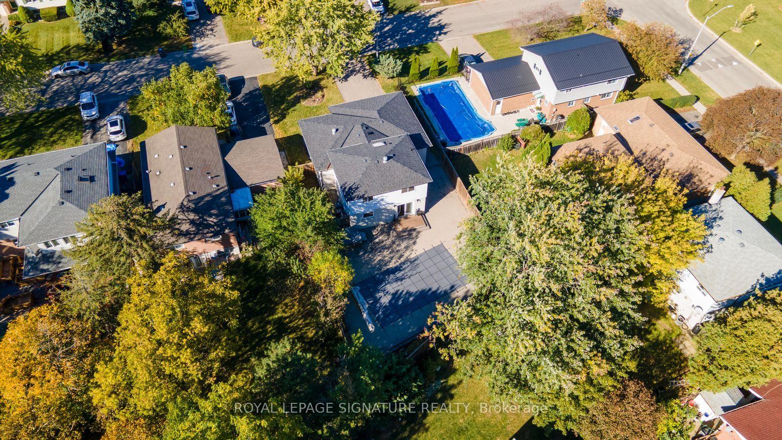 Photo 43 of 72 Cavendish Crescent, Brampton, Avondale — HOMEH