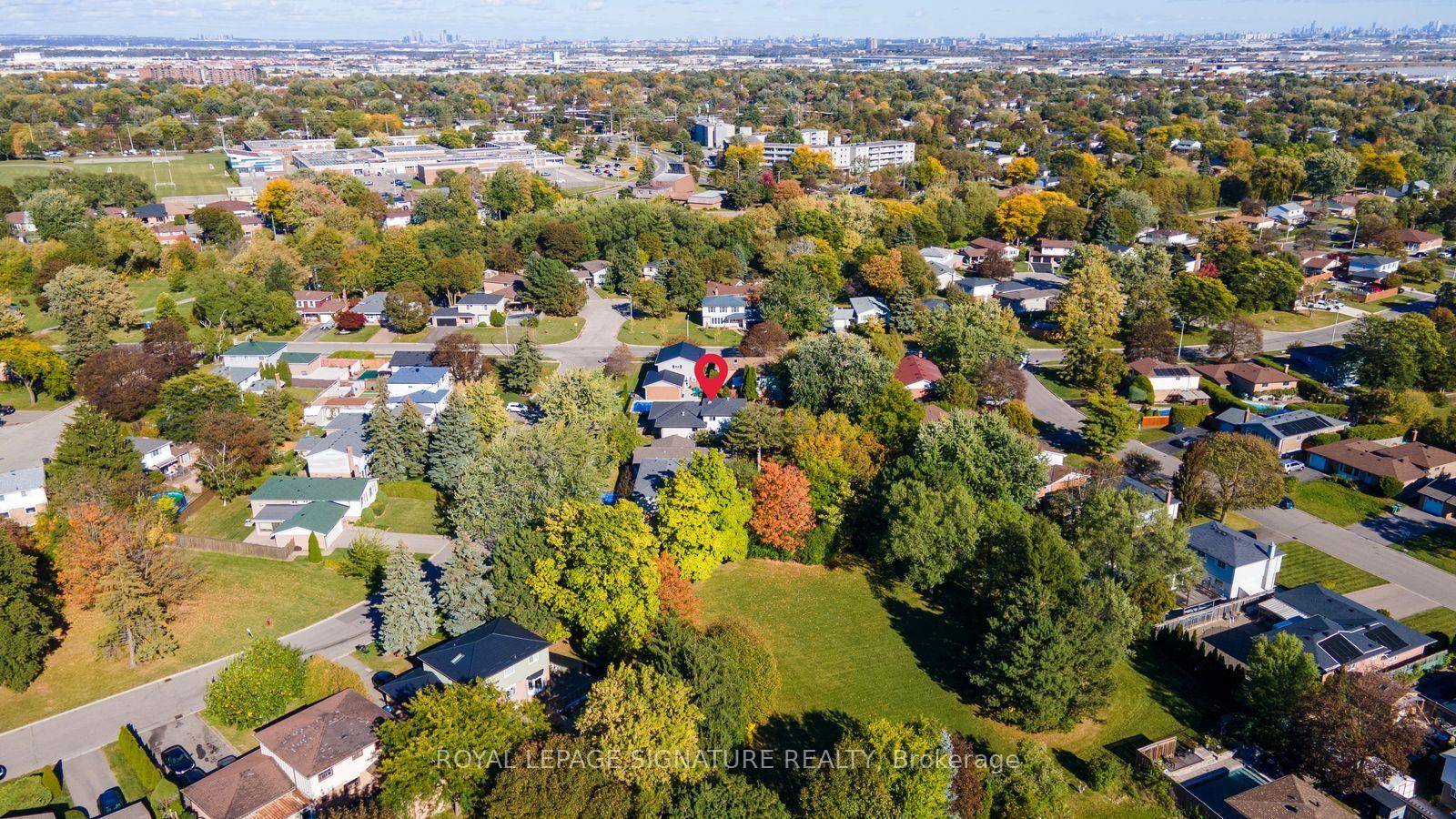 Photo 45 of 72 Cavendish Crescent, Brampton, Avondale — HOMEH