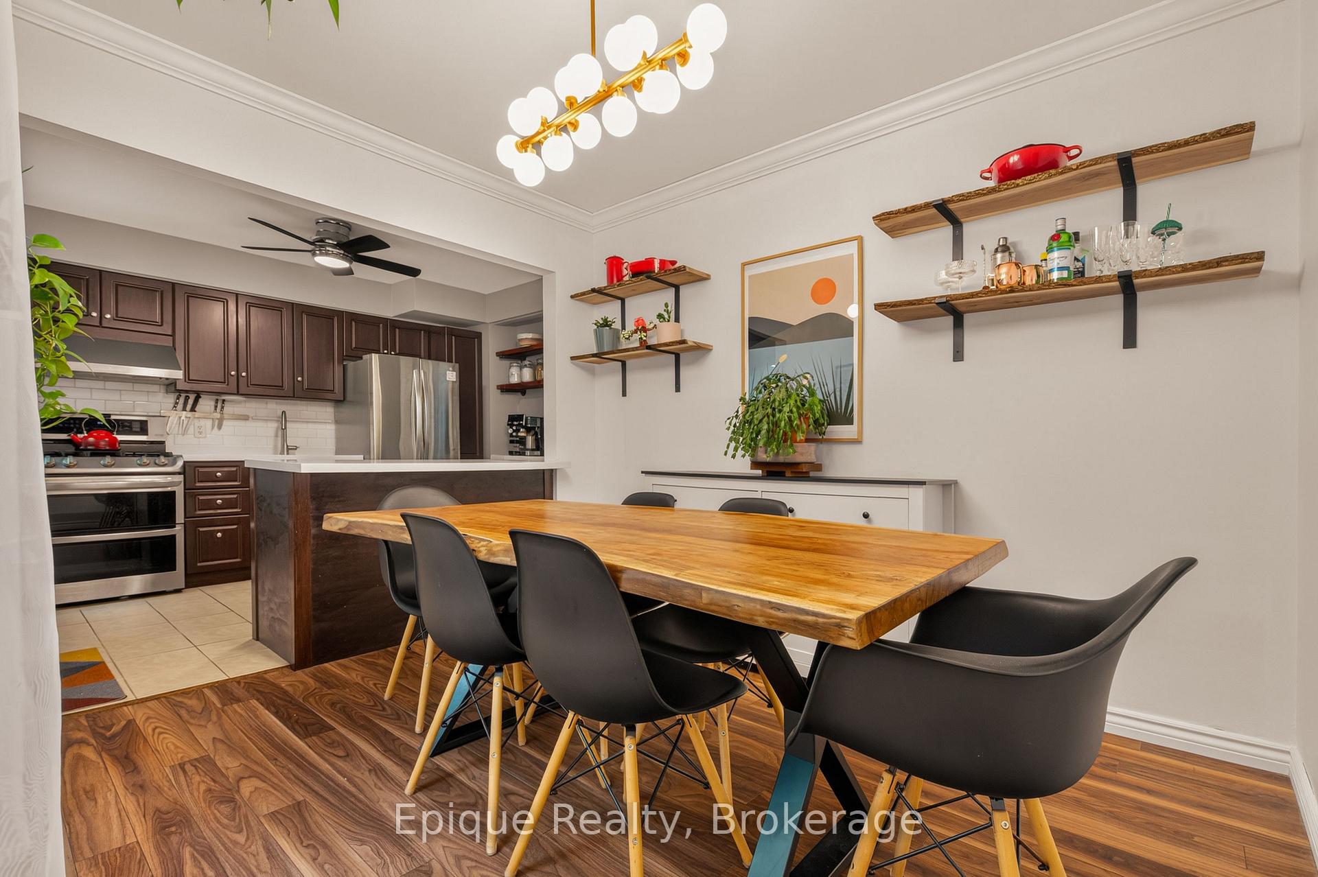 Photo 21 of 93 Graham Avenue S, Hamilton, Delta — HOMEH