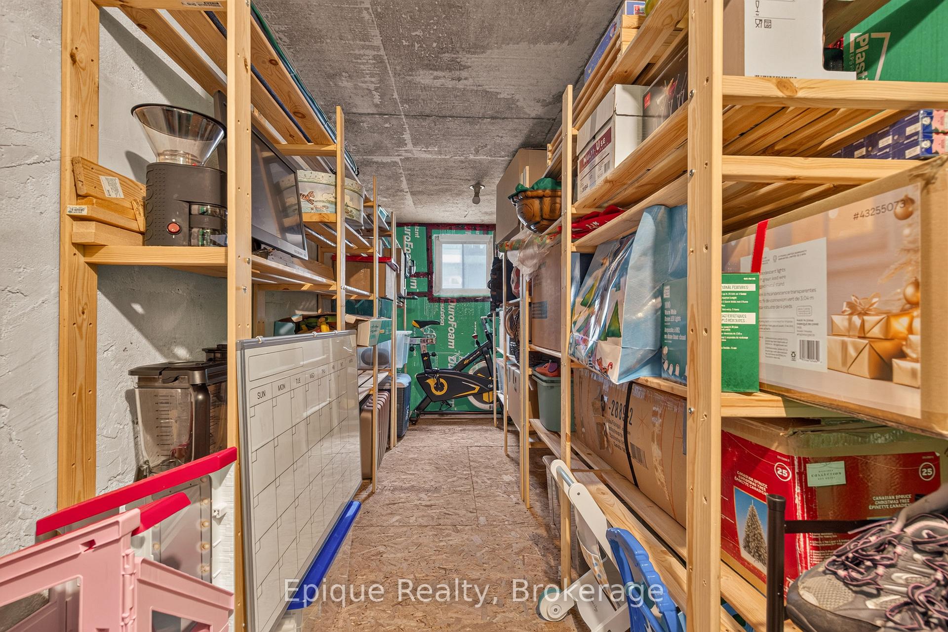 Photo 36 of 93 Graham Avenue S, Hamilton, Delta — HOMEH