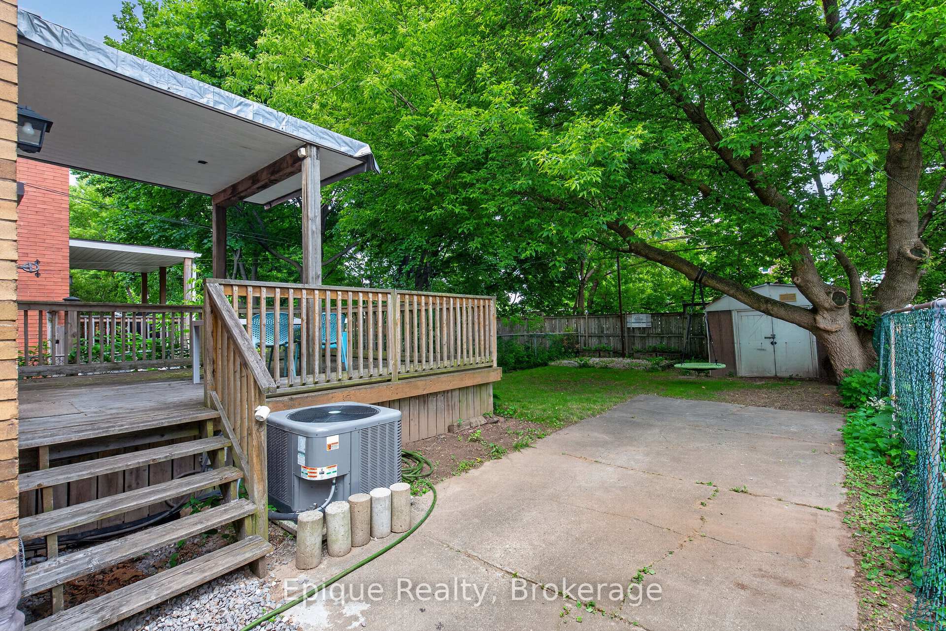 Photo 39 of 93 Graham Avenue S, Hamilton, Delta — HOMEH