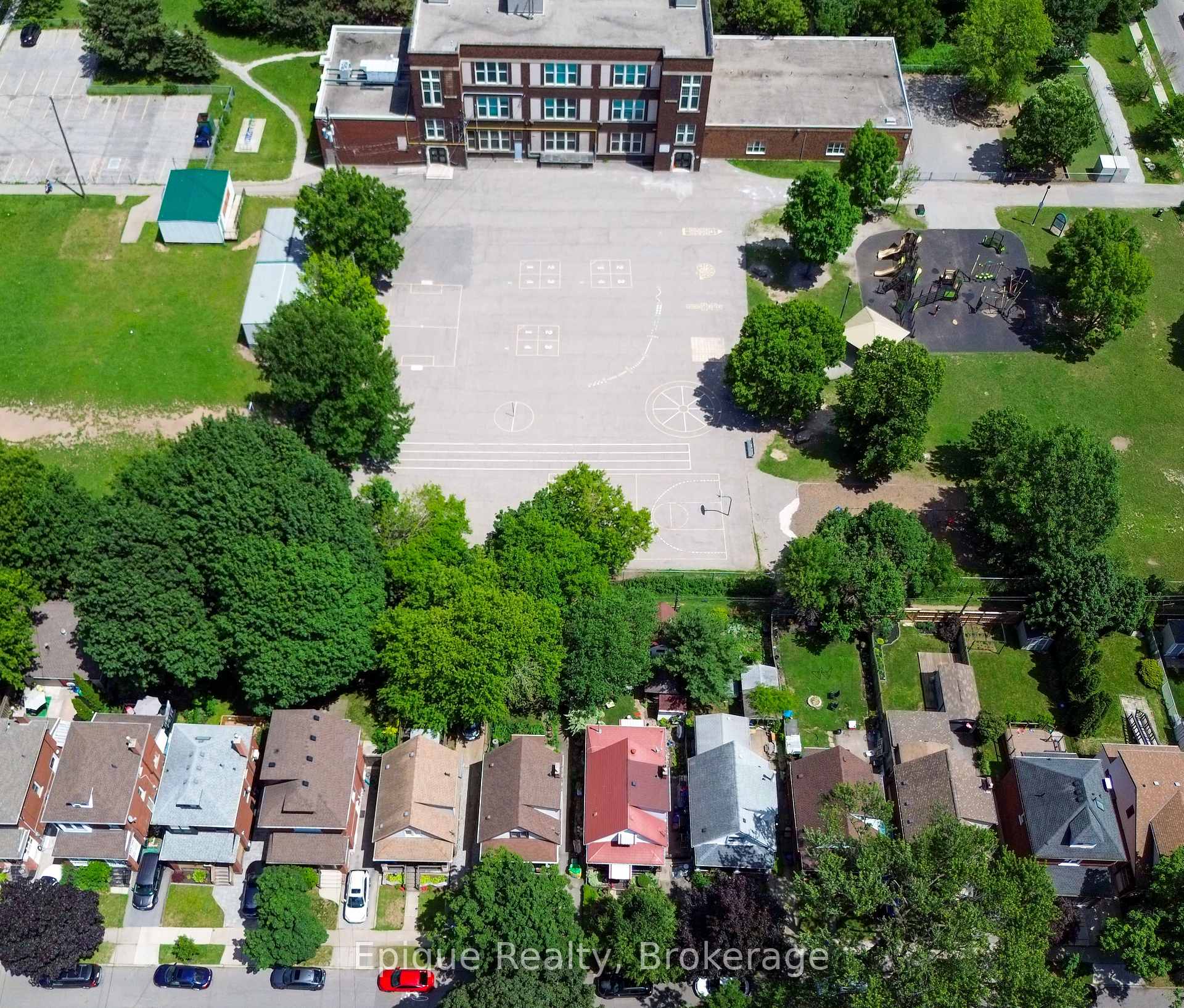Photo 42 of 93 Graham Avenue S, Hamilton, Delta — HOMEH