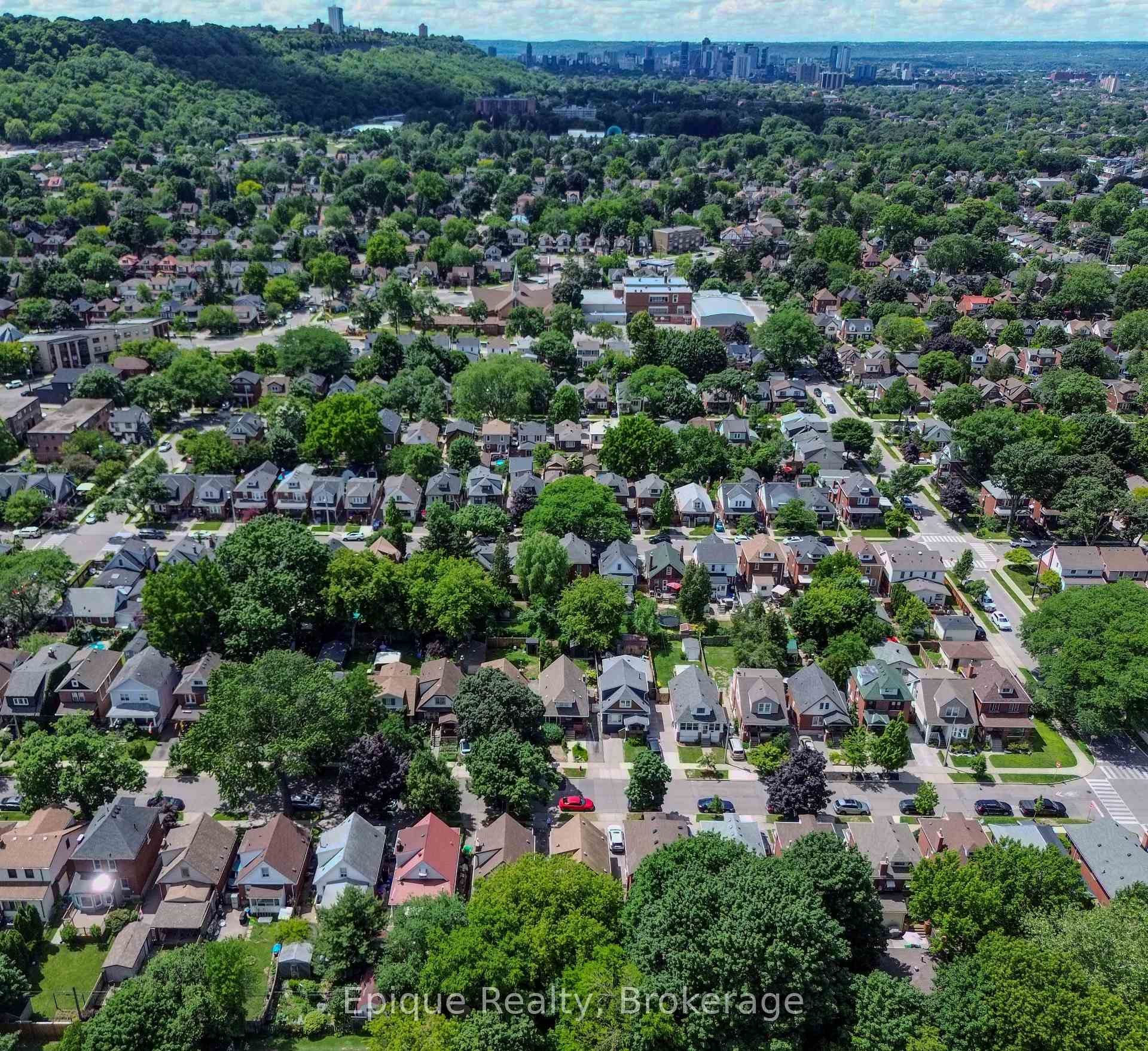 Photo 43 of 93 Graham Avenue S, Hamilton, Delta — HOMEH