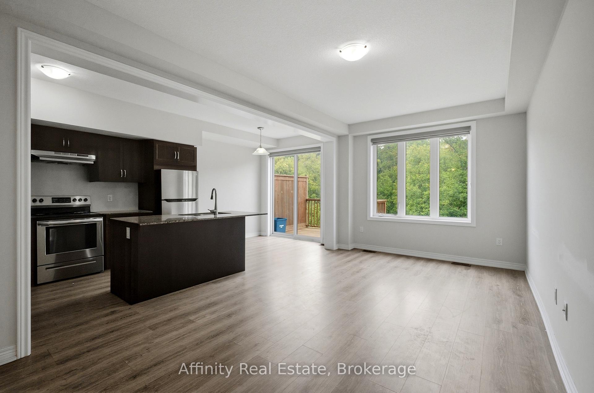 Photo 10 of Unit 32, 10 Birmingham Drive, Cambridge, Hillcrest/Forbes Park — HOMEH
