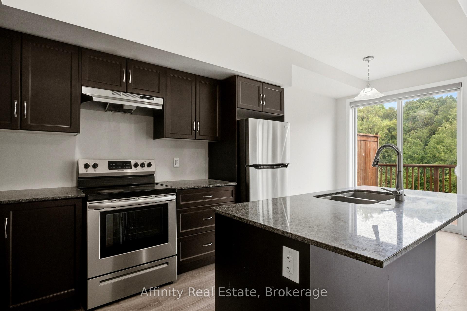 Photo 16 of Unit 32, 10 Birmingham Drive, Cambridge, Hillcrest/Forbes Park — HOMEH
