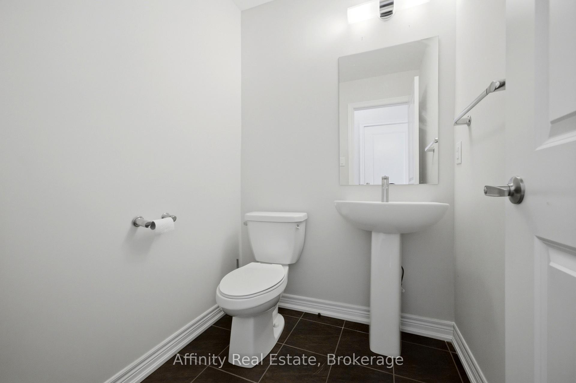 Photo 17 of Unit 32, 10 Birmingham Drive, Cambridge, Hillcrest/Forbes Park — HOMEH