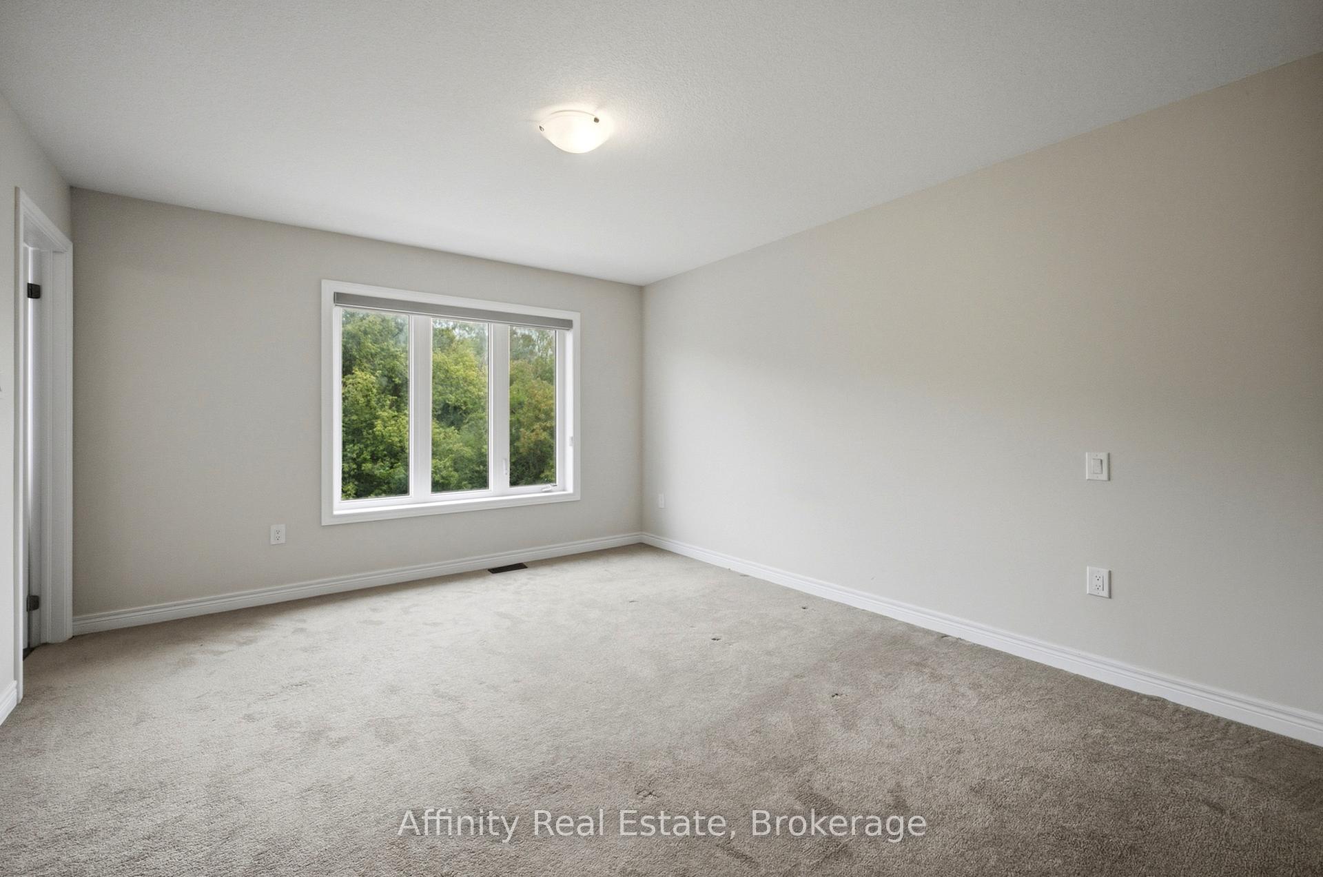 Photo 20 of Unit 32, 10 Birmingham Drive, Cambridge, Hillcrest/Forbes Park — HOMEH
