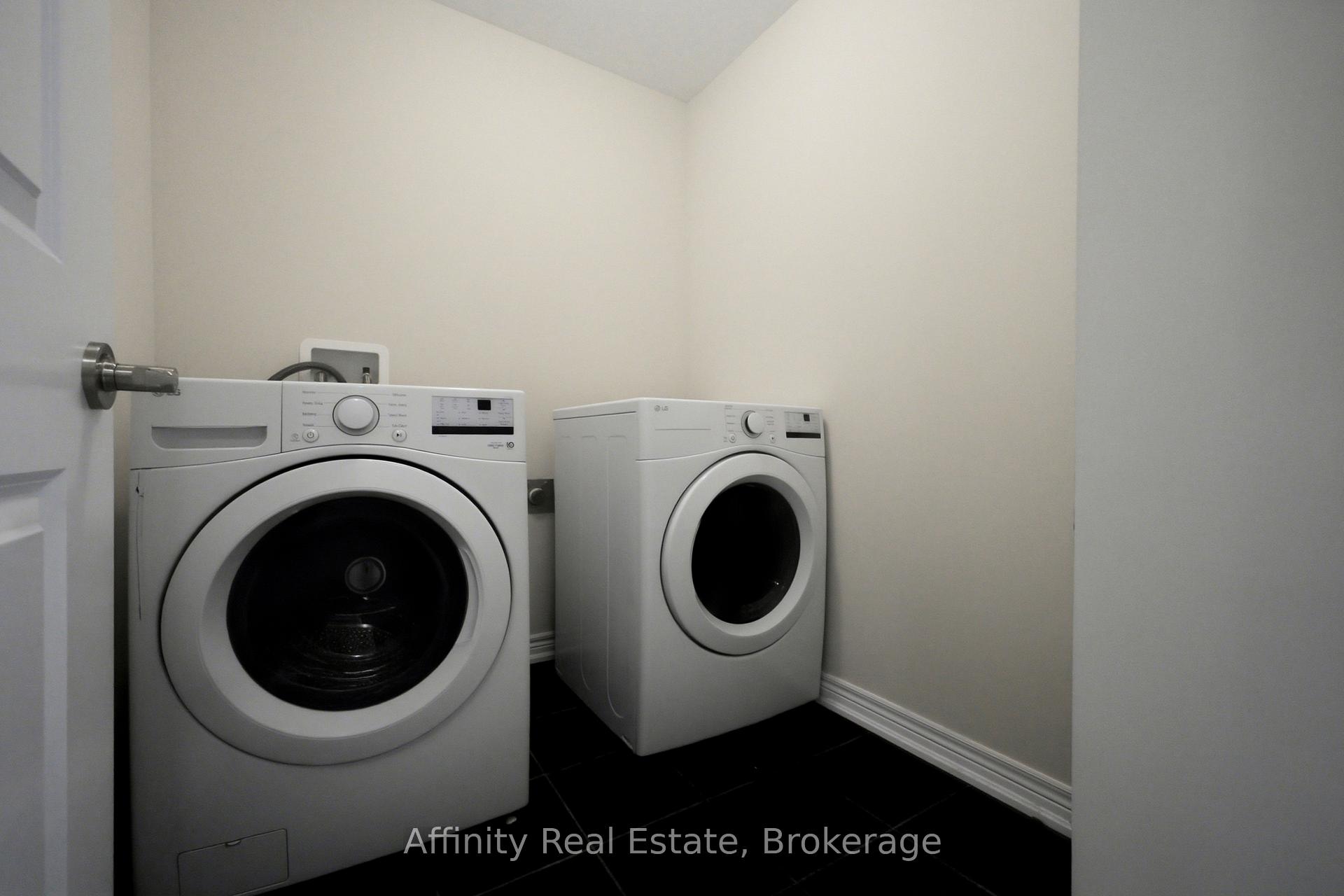 Photo 28 of Unit 32, 10 Birmingham Drive, Cambridge, Hillcrest/Forbes Park — HOMEH