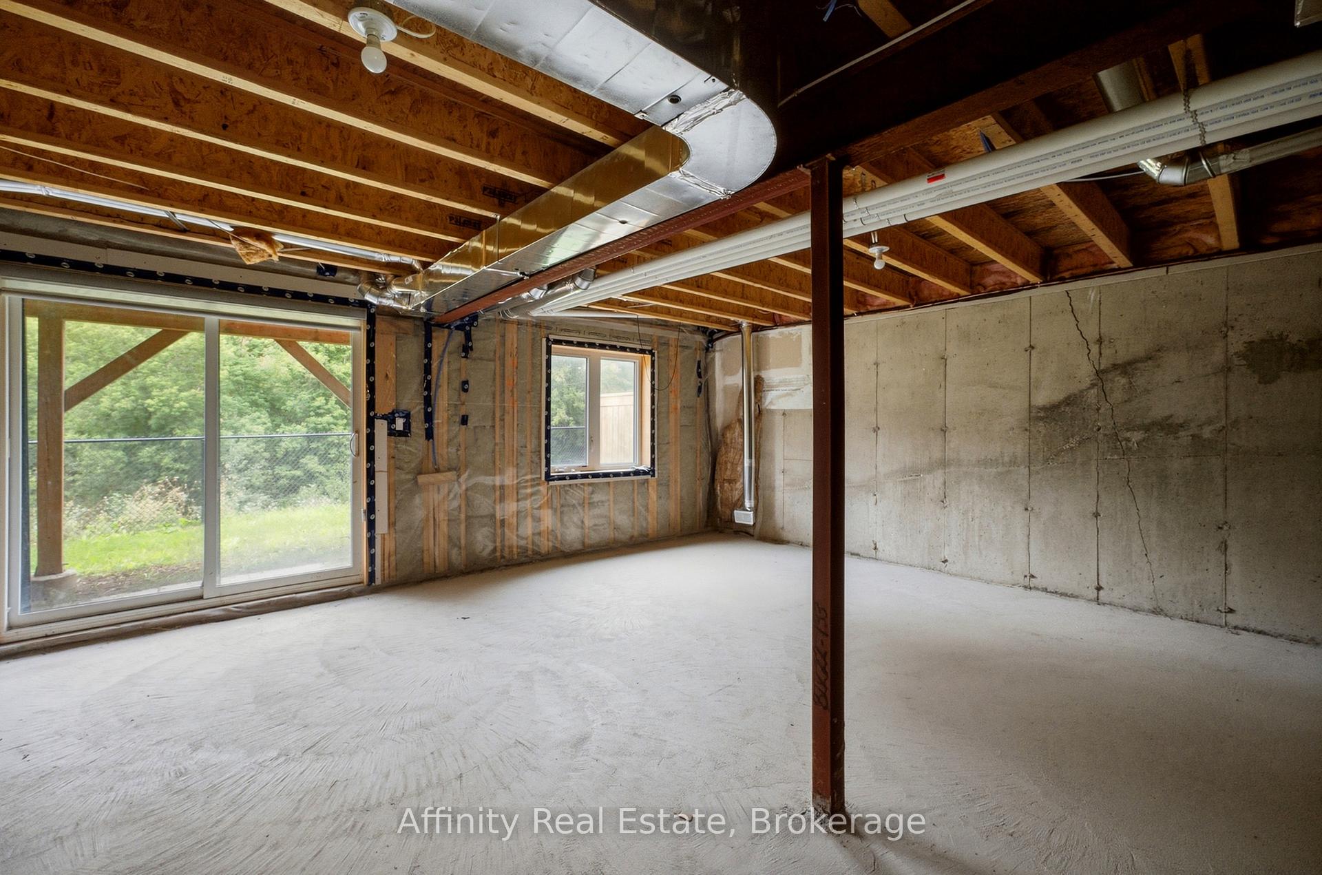 Photo 33 of Unit 32, 10 Birmingham Drive, Cambridge, Hillcrest/Forbes Park — HOMEH