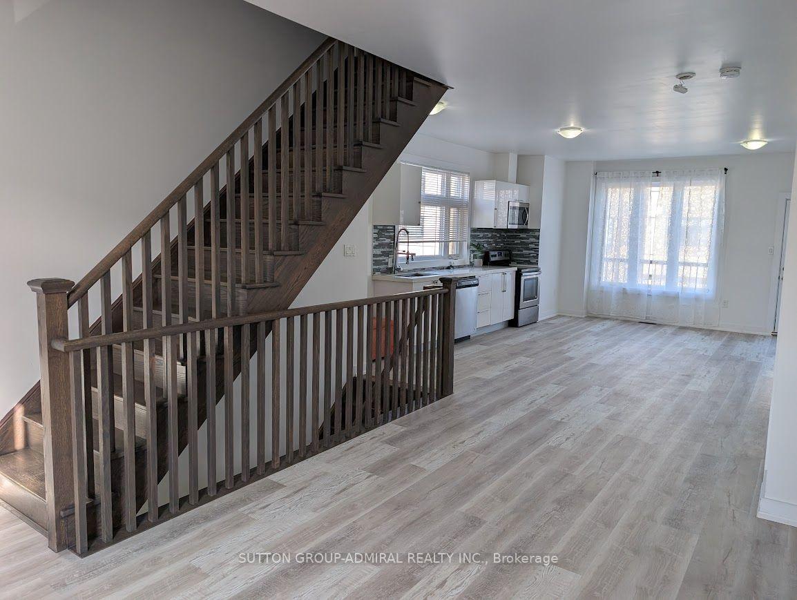Photo 4 of Unit 17, 540 Essa Road, Barrie, Holly — HOMEH