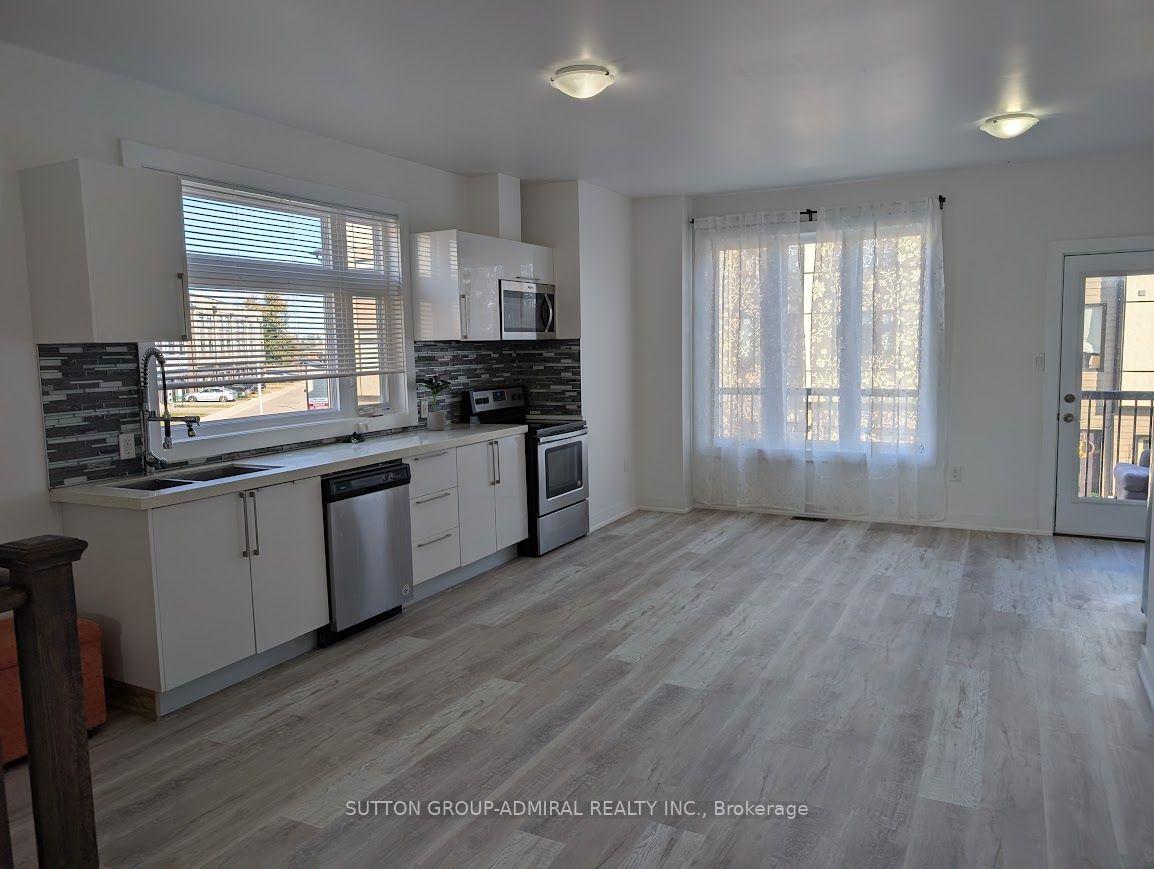 Photo 5 of Unit 17, 540 Essa Road, Barrie, Holly — HOMEH