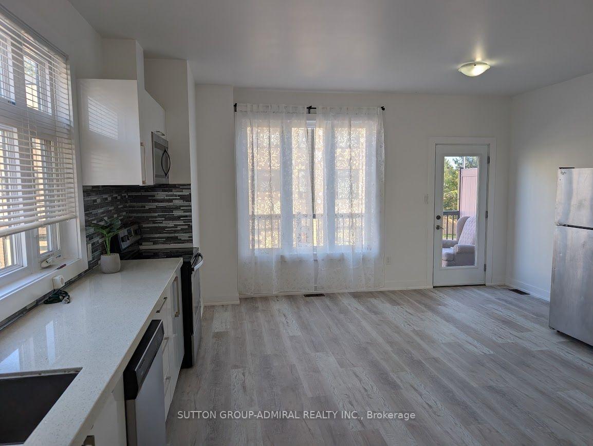 Photo 6 of Unit 17, 540 Essa Road, Barrie, Holly — HOMEH