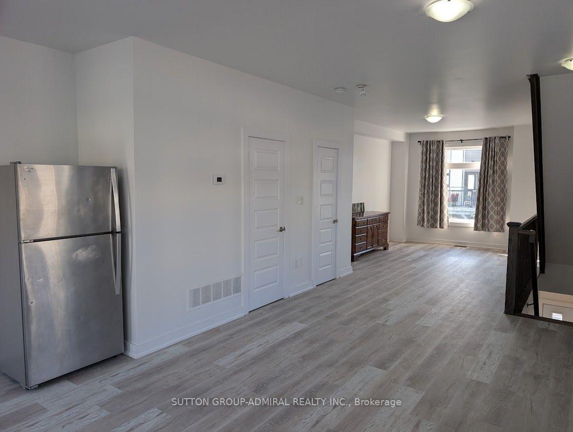 Photo 8 of Unit 17, 540 Essa Road, Barrie, Holly — HOMEH