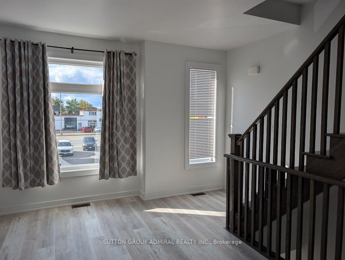 Photo 12 of Unit 17, 540 Essa Road, Barrie, Holly — HOMEH