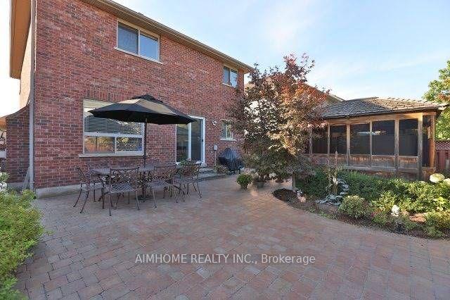 Photo 16 of 390 Grovehill Road, Oakville, River Oaks — HOMEH