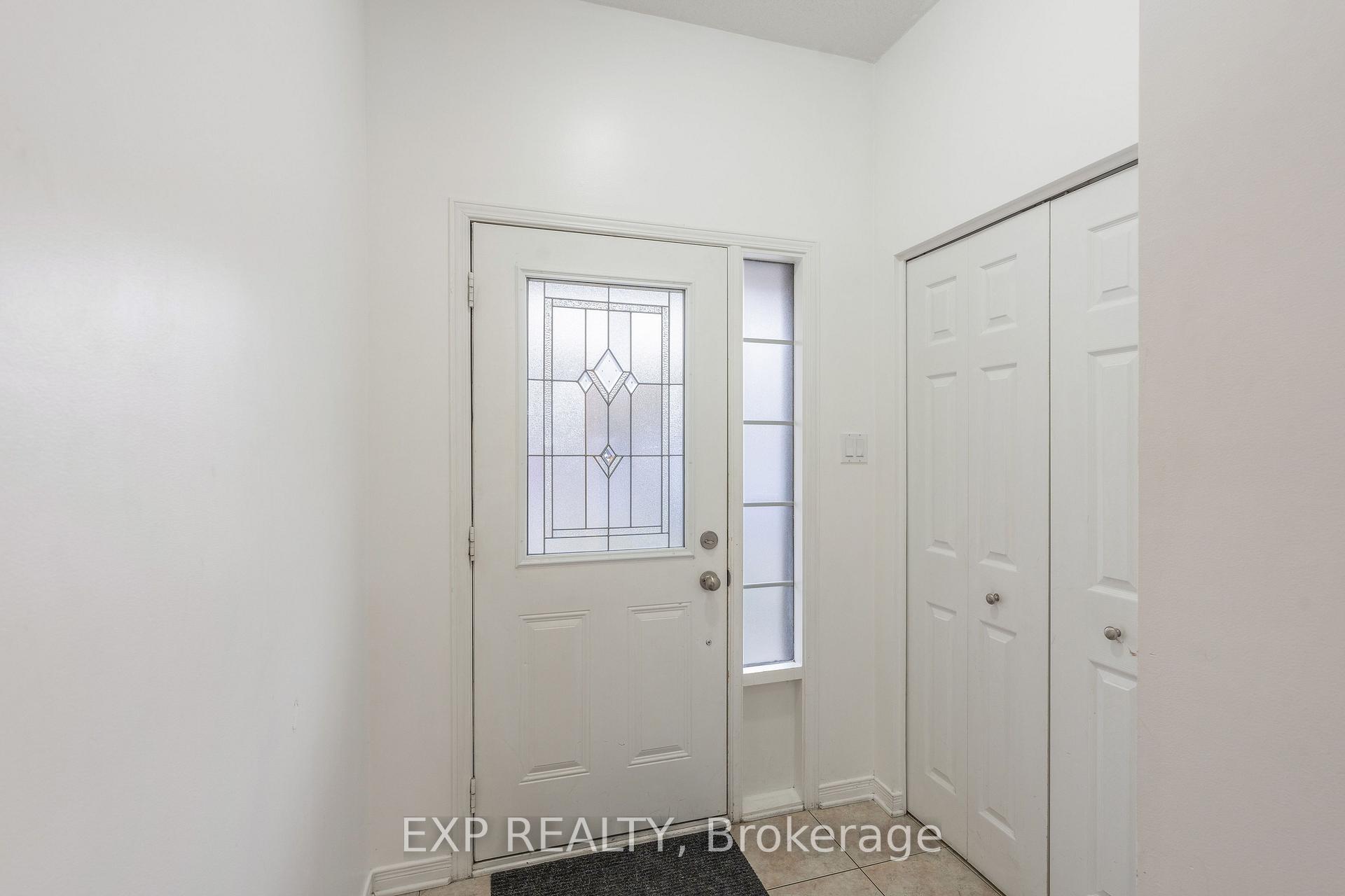 Photo 4 of 333 Rolling Meadow Crescent, Ottawa, Mer Bleue/Bradley Estates/Anderson Park — HOMEH