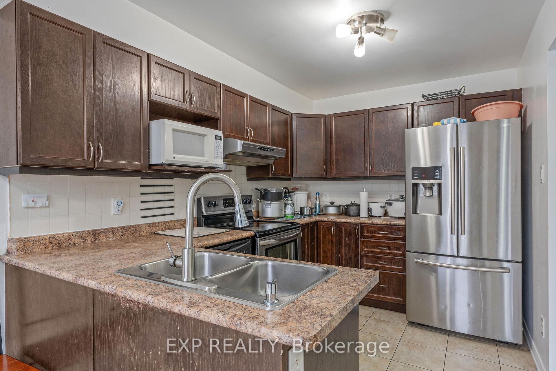 Photo 12 of 333 Rolling Meadow Crescent, Ottawa, Mer Bleue/Bradley Estates/Anderson Park — HOMEH